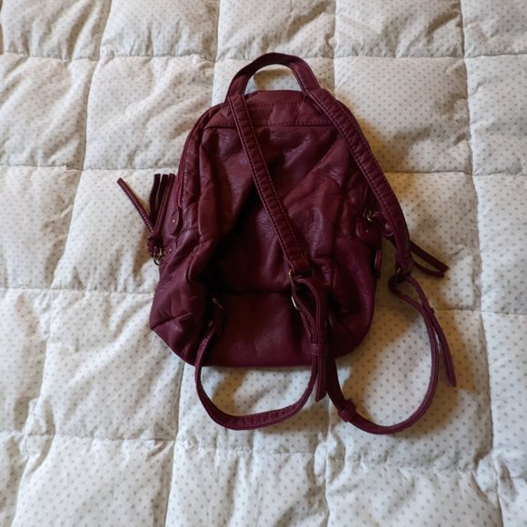 Wallflower Backpack - Picture 10 of 14